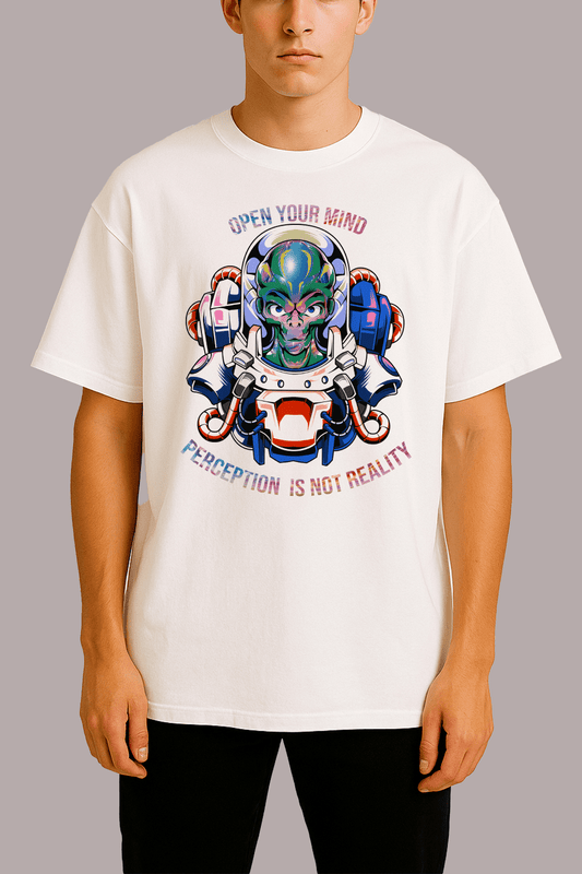 Alien Astronaut Graphic Tee – Oversized Heavyweight Cotton Space Streetwear T-Shirt